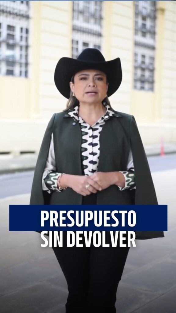 La del sombrero, Congresista, servir, Senadora, defensora de la Patria, Defensor de la Patria, la Dama de Hierro, Representante Lina Maria garrido