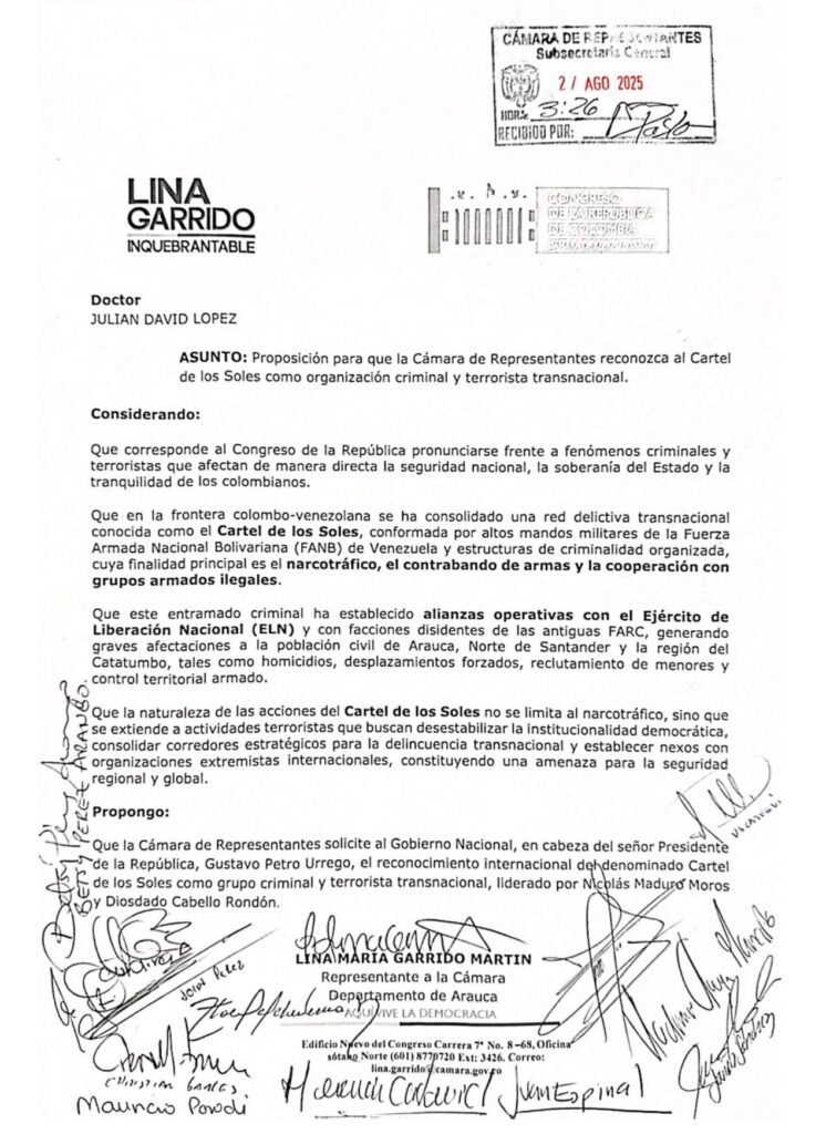 La del sombrero, Congresista, servir, Senadora, defensora de la Patria, Defensor de la Patria, la Dama de Hierro, Representante Lina Maria garrido